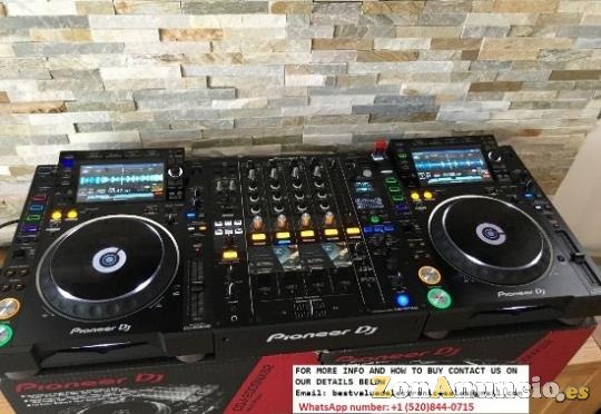 2x Pioneer CDJ-2000 Nexus & 1x PIONEER DJM-900 Nexus